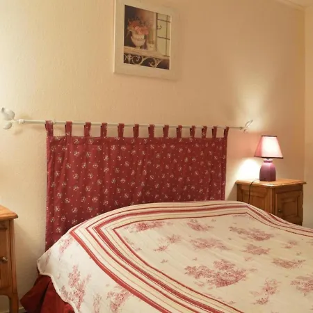 Rdc Avec Terrasse - 2 Chambres, 6 Couchages, Parking, A 500m Du Port - - Fr-1-225c-55 *